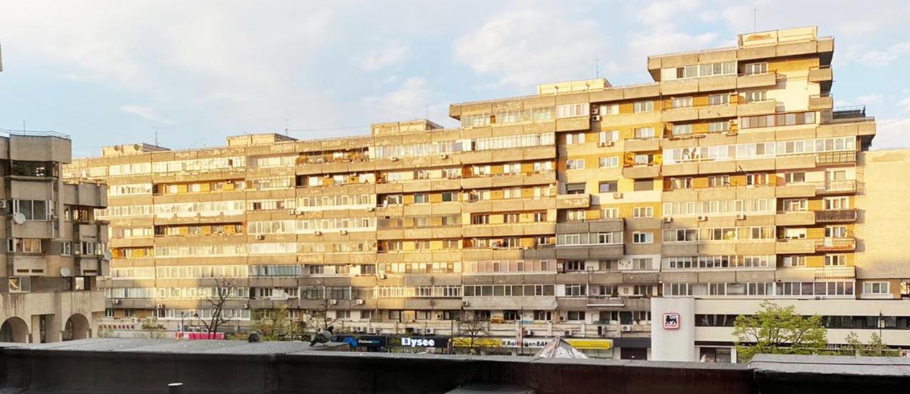 Spacious Apartment In City Centre Iasi Exteriör bild